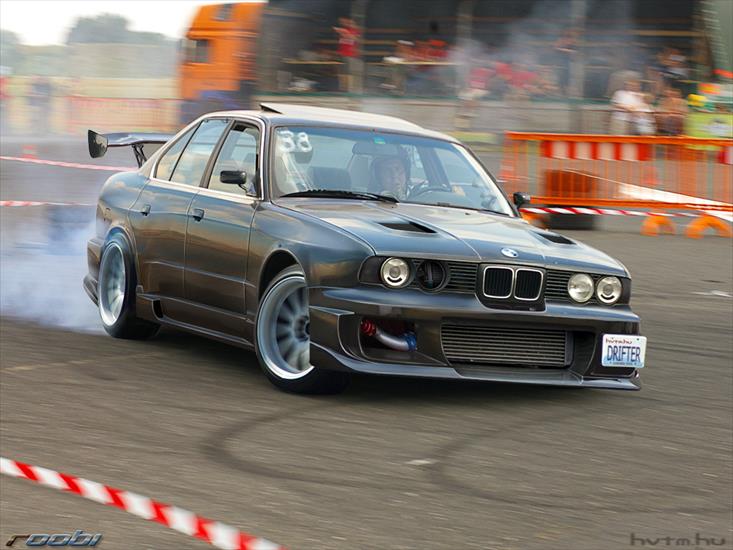 tapety - BMW_E34_Drift.jpg